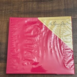 The Paper Studio Pink Memory Album 8”X8”
20 pages  NWT